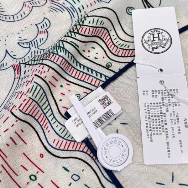 HERMES Square silk scarf