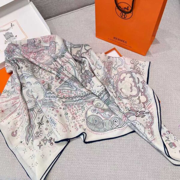 HERMES Square silk scarf