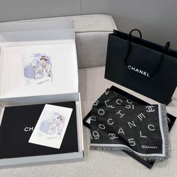 CHANEL Scarf