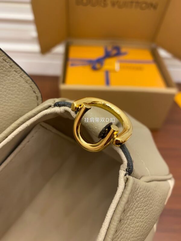 LOUIS VUITTON M45836  FAVORITE BAG