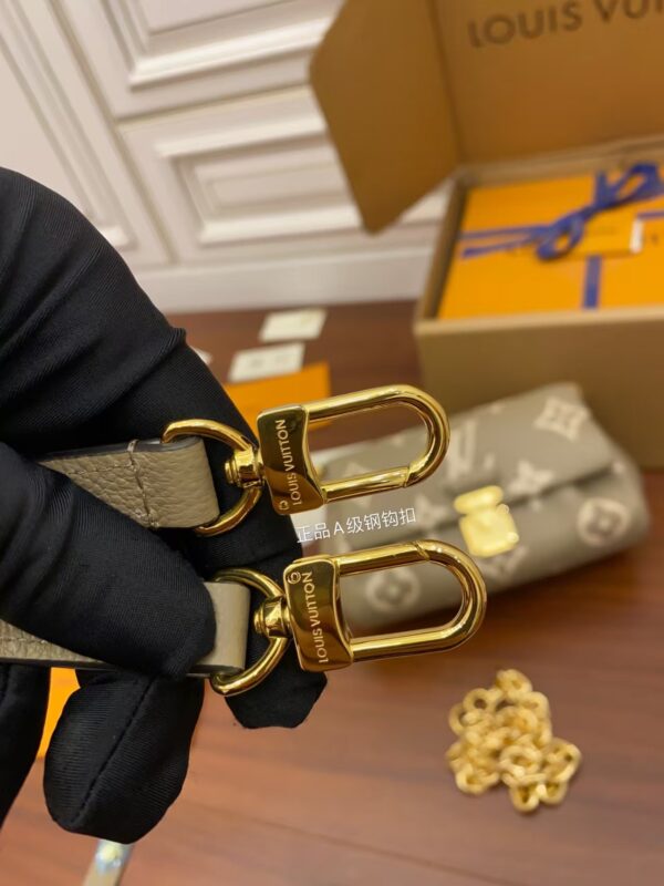 LOUIS VUITTON M45836  FAVORITE BAG