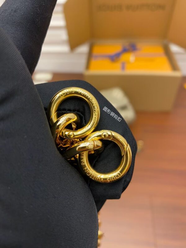 LOUIS VUITTON M45836  FAVORITE BAG