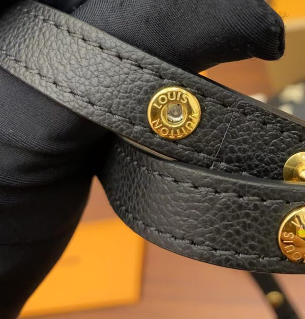 LOUIS VUITTON Madeleine  M45978