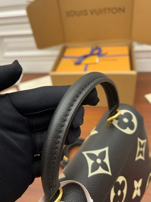 LOUIS VUITTON Madeleine  M45978