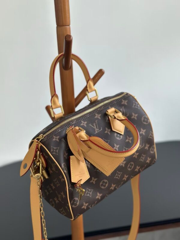 LOUIS VUITTON M24443 SPEEDY P9 BANDOULIERE25