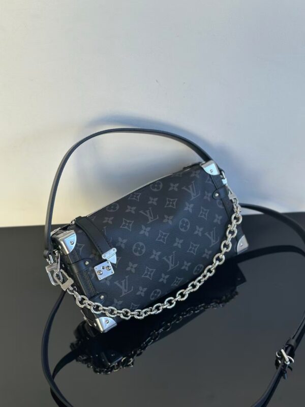 LOUIS VUITTON M26226 Side Trunk MM East West