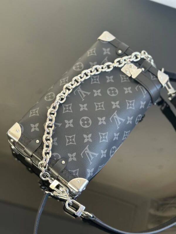 LOUIS VUITTON M26226 Side Trunk MM East West