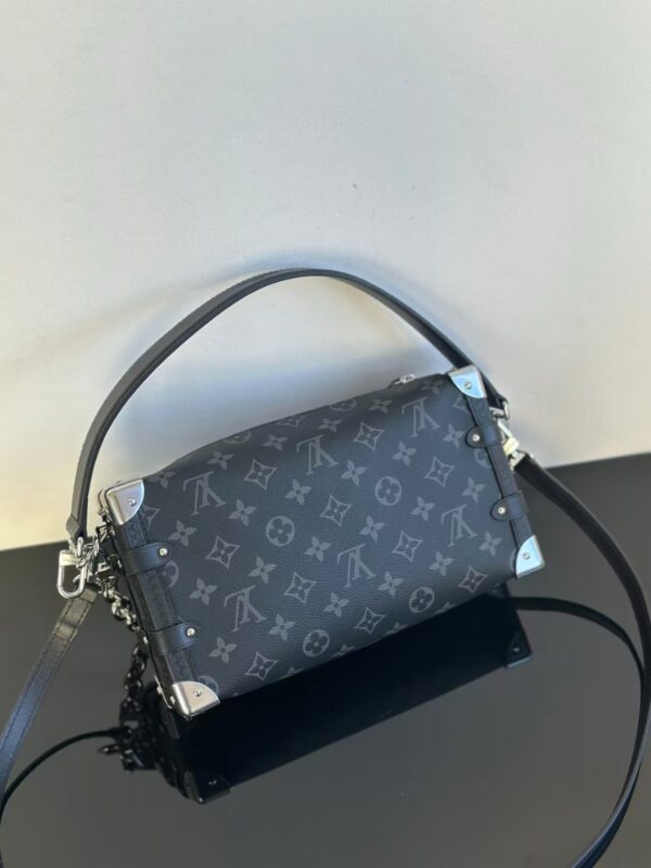 LOUIS VUITTON M26226 Side Trunk MM East West