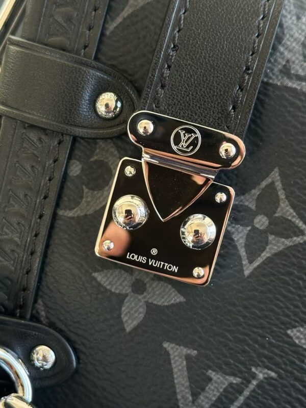 LOUIS VUITTON M26226 Side Trunk MM East West