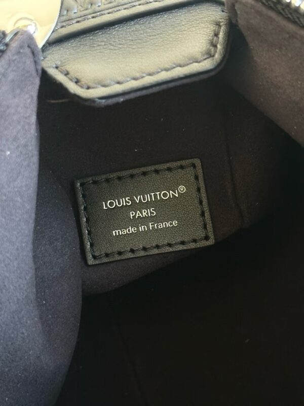 LOUIS VUITTON M26226 Side Trunk MM East West