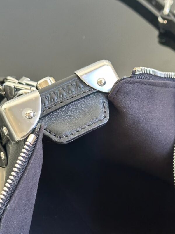 LOUIS VUITTON M26226 Side Trunk MM East West