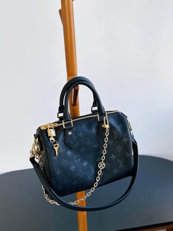 LOUIS VUITTON M26486 Speedy Bandoulière 25