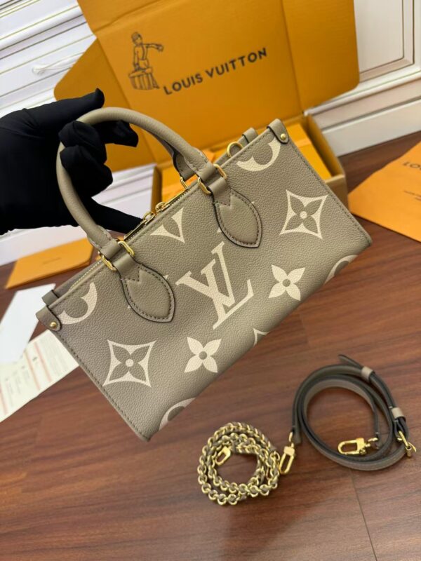 LOUIS VUITTON M23641 OnTheGo East West