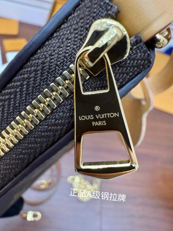 LOUIS VUITTON M25519 Nano Boulogne