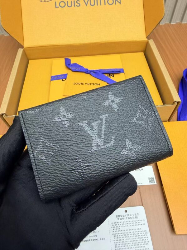 LOUIS VUITTON  M26733 Slim Card Holder