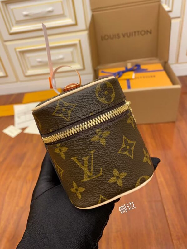 LOUIS VUITTON M44936 Nice Nano