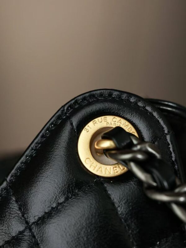 CHANEL 25 Small Handbag