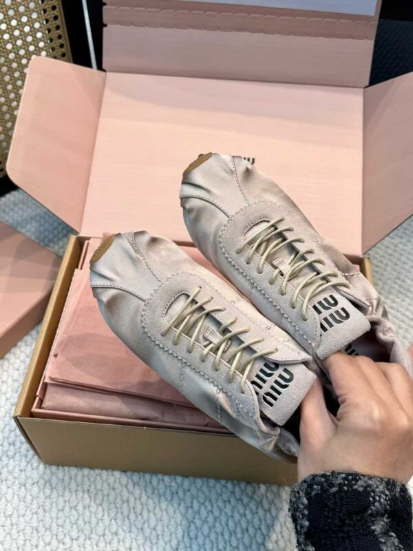 MIUMIU Sneakers
