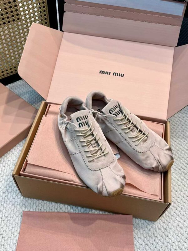 MIUMIU Sneakers