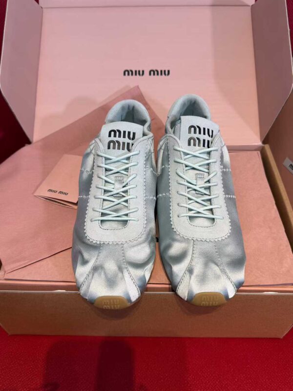 MIUMIU Sneakers