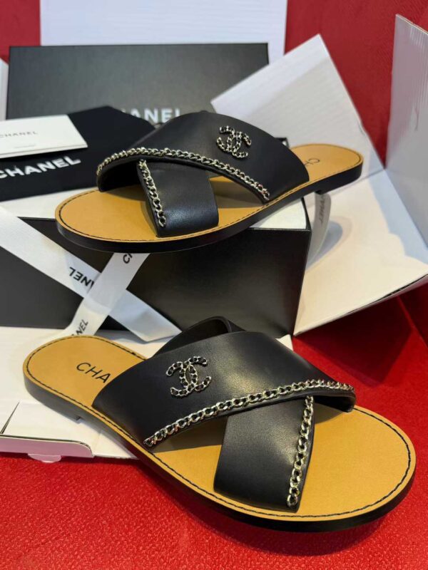 CHANEL Sandals