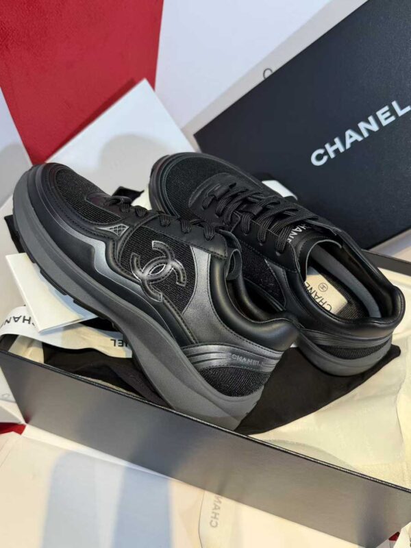 CHANEL  Sneakers