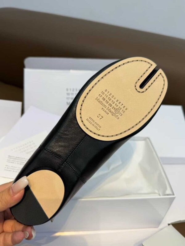 MAISON MARGGIELA  MAISON MARGGIELA