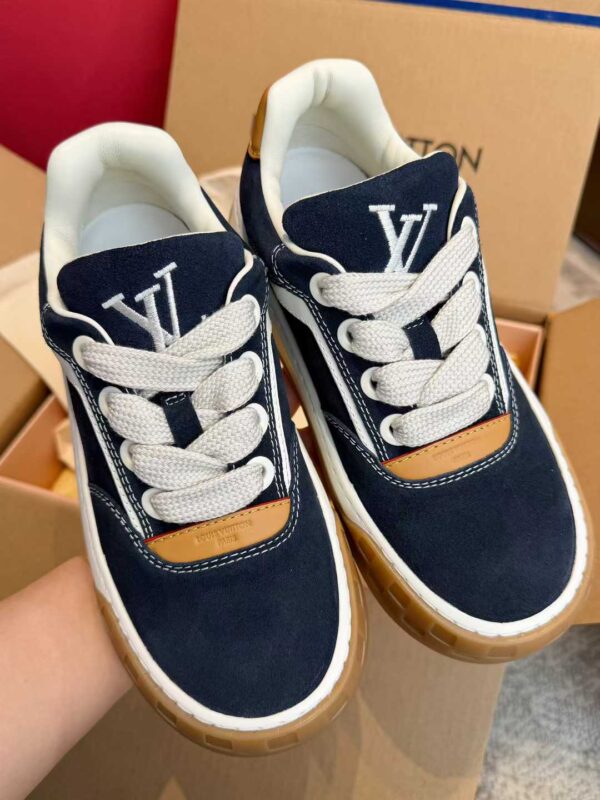 LOUIS  VUITTON Casual shoes
