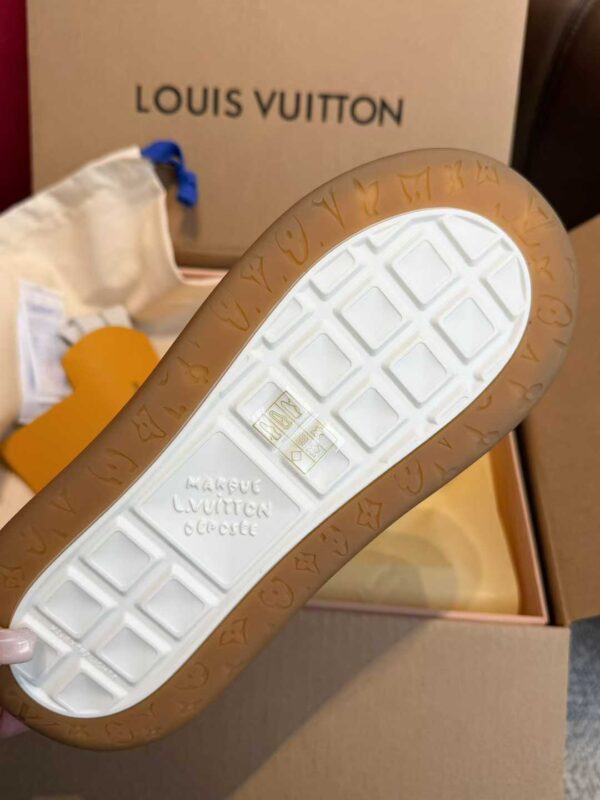 LOUIS  VUITTON Casual shoes