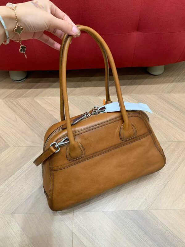 MIUMIU Vivant Leather bag