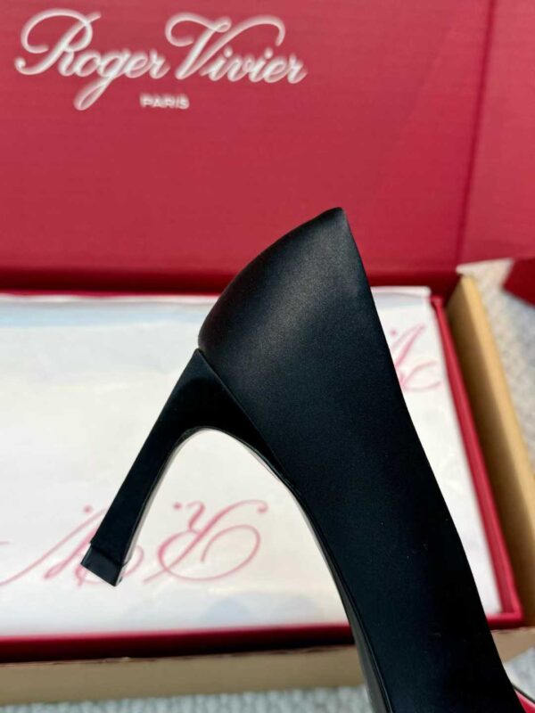ROGER VIVIER High heels
