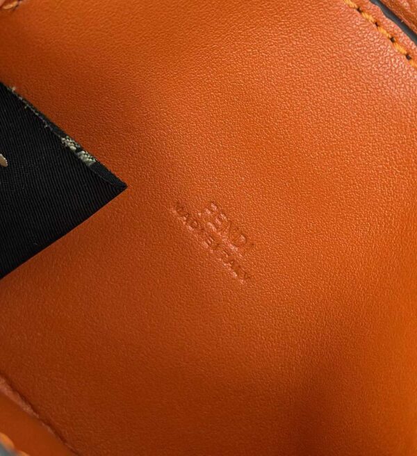 FENDI Card bag hangings(Contact customer service what color you need）