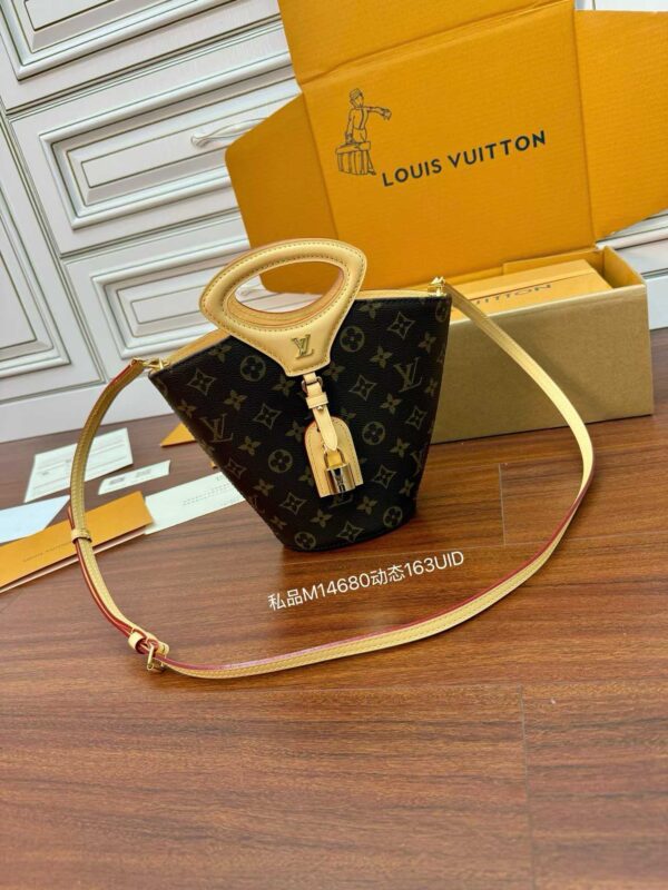 LOUIS VUITTON M14680 RIVAGE BB BAG