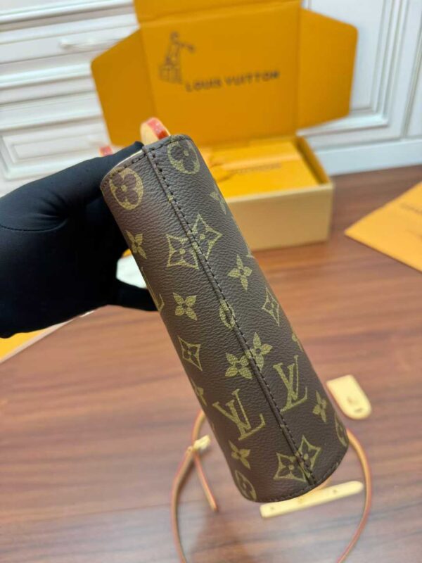 LOUIS VUITTON M14680 RIVAGE BB BAG