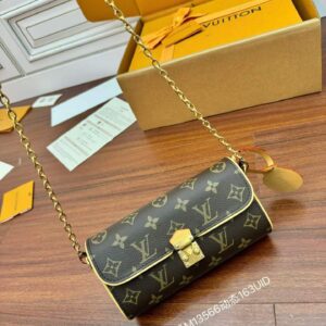 LOUIS VUITTON  M13566 POCHETTE CAMILLE BAG