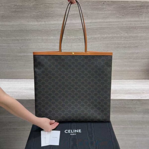 CELINE BIG FLAT SHOPPER IN TRIOMPHE CANVAS AND NATURAL CALFSKIN