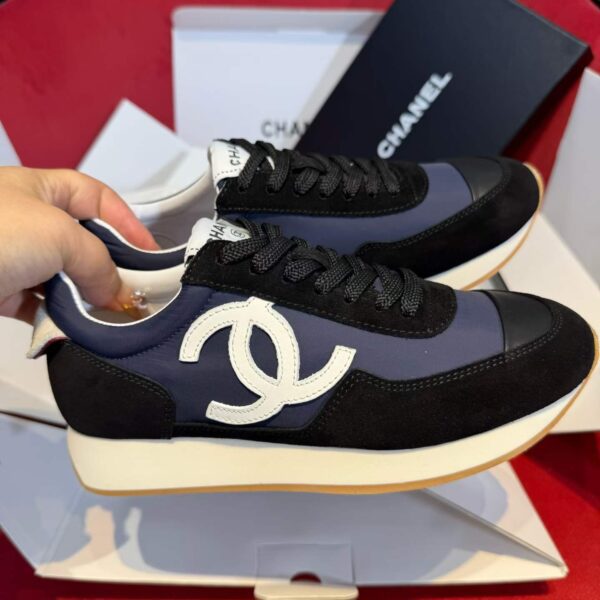 CHANEL Platform sneakers