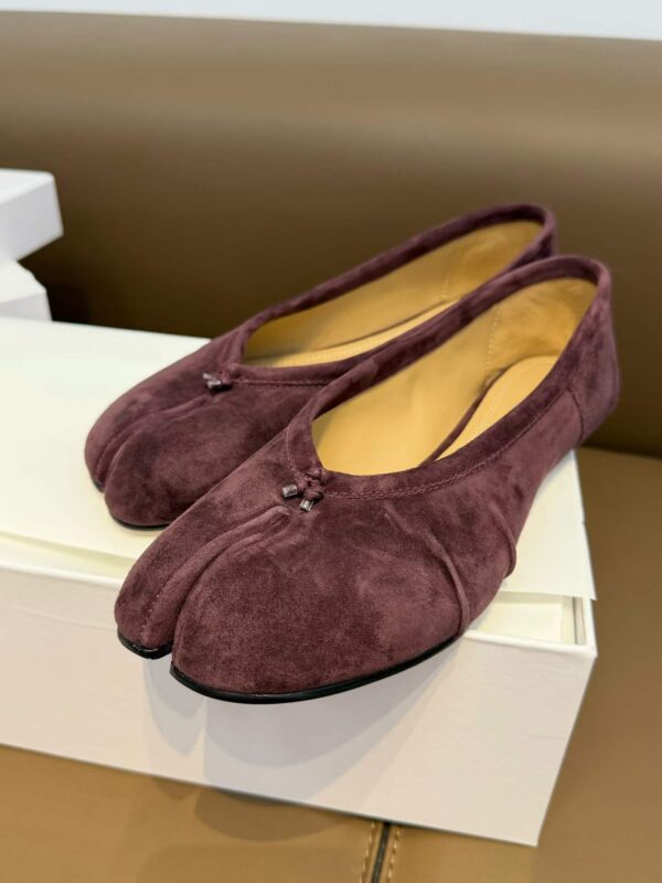 MM6 Majira Split-toed shoes