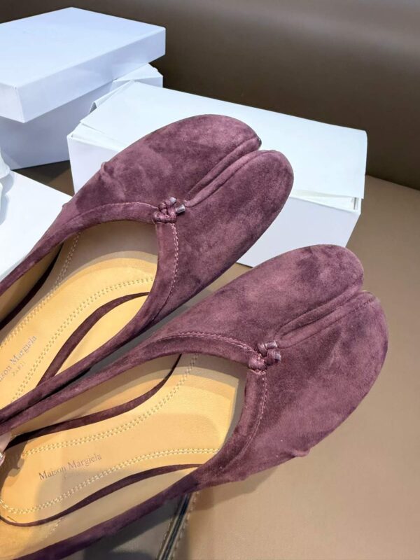 MM6 Majira Split-toed shoes