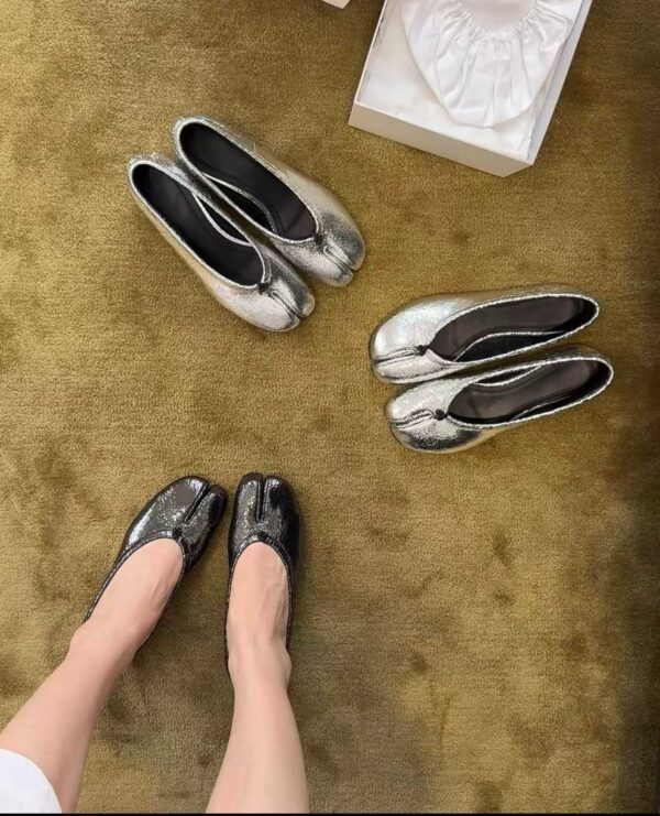 MM6 Majira Split-toed shoes