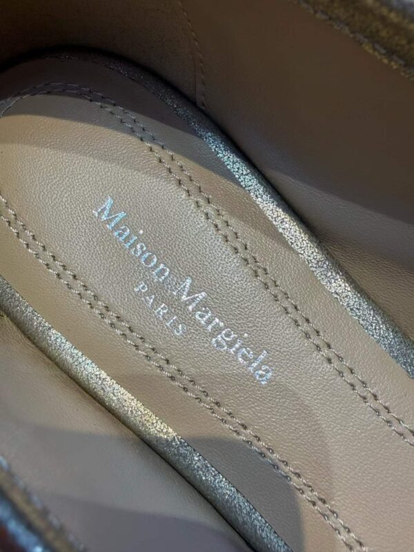 MM6 Majira Split-toed shoes