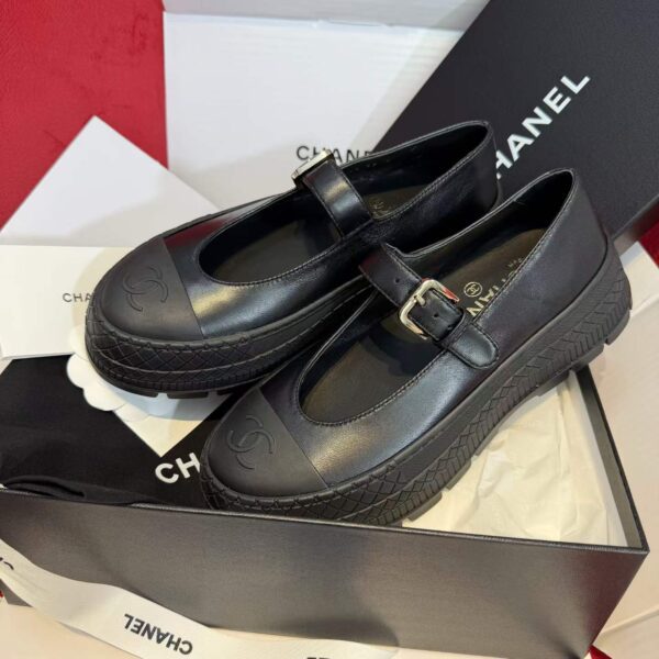 CHANEL Thick-soled Mary Jane shoes