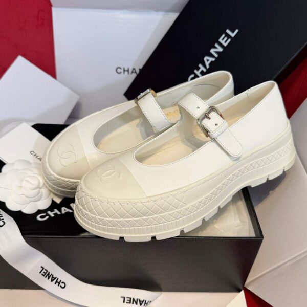 CHANEL Thick-soled Mary Jane shoes