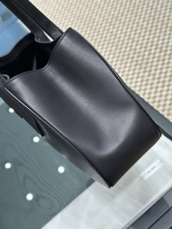 THE ROW ALGER SHOULDER BAG