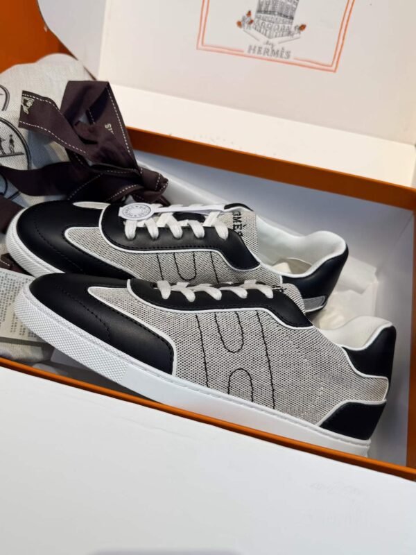 HERMES Casual shoes
