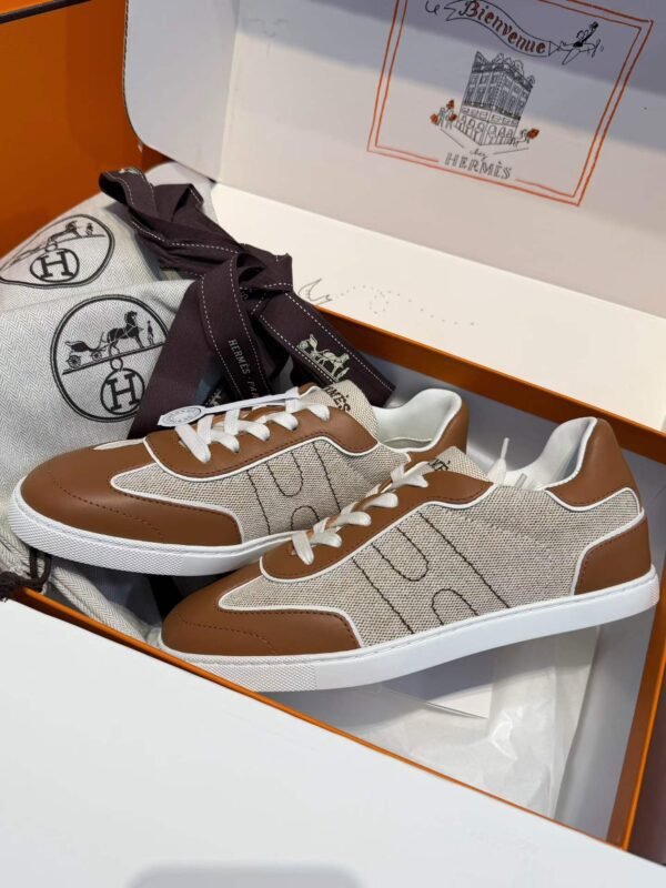 HERMES Casual shoes