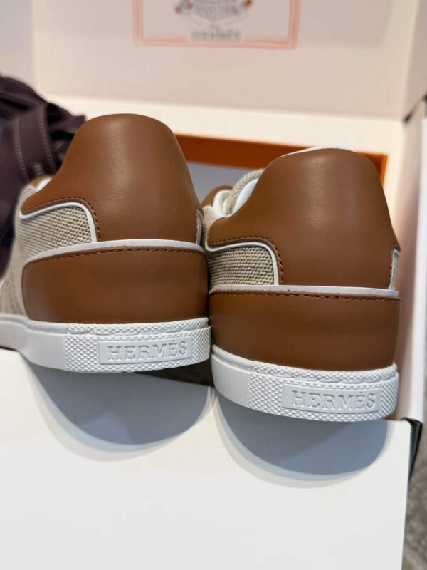 HERMES Casual shoes