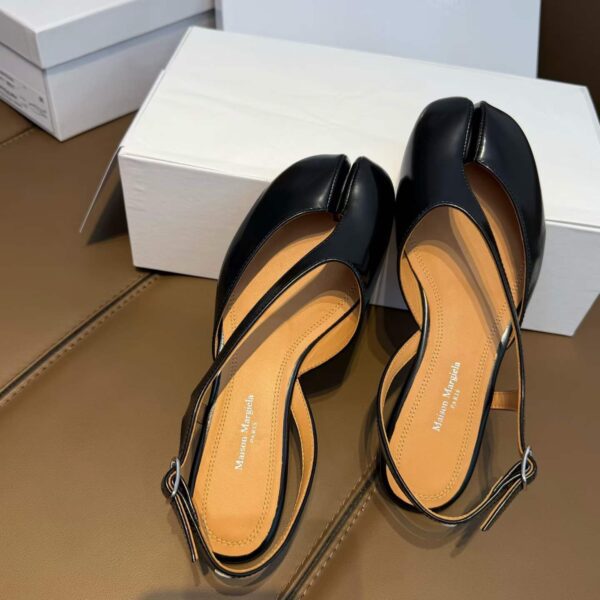 Majira MM6 Split-toed shoes