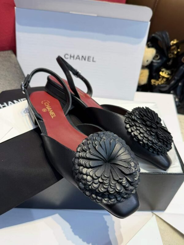 CHANEL 26X Sandals