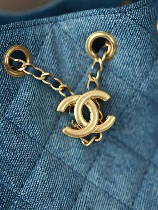 CHANEL 25 Mini Handbag